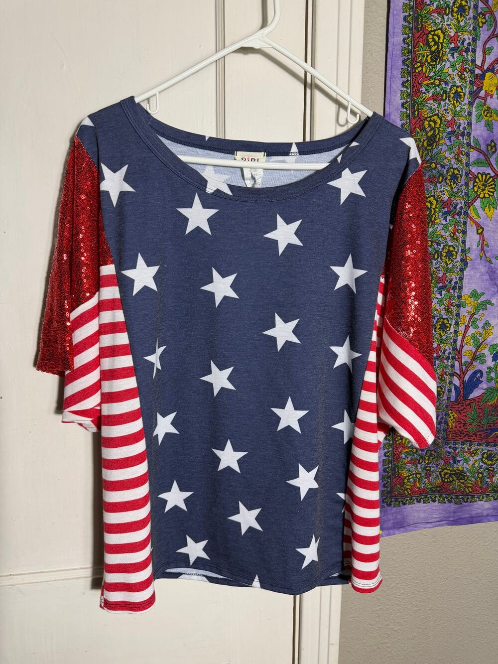 Bibi Patriotic Stars Stripes Top Red Sequin Dolman Sleeve USA Shirt M